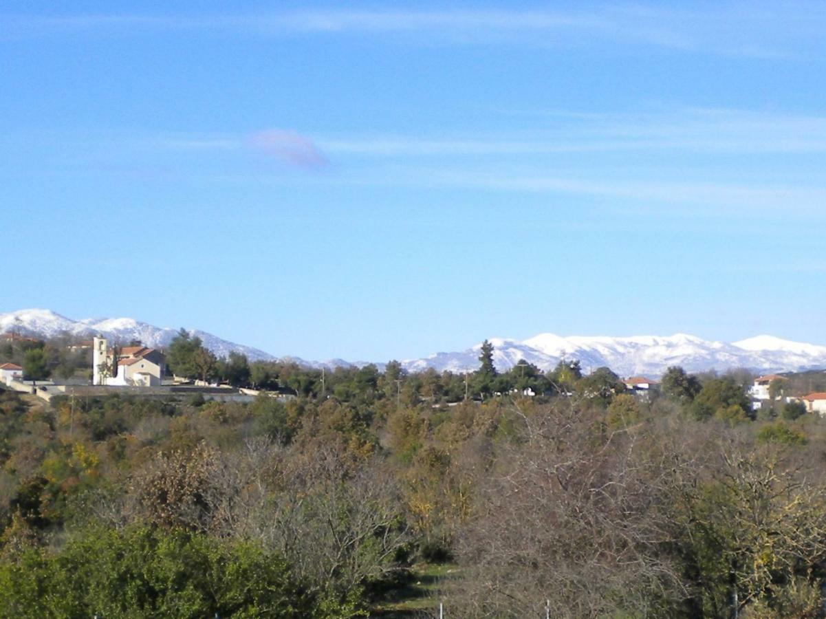 Stone House In A Quiet Landscape, Leonidion Vila Exterior foto